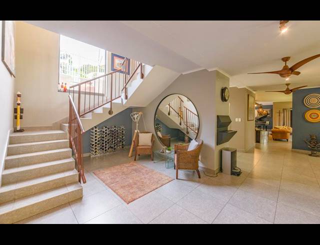 4 BEDROOM HOUSE FOR SALE IN WATERKLOOF HEIGHTS